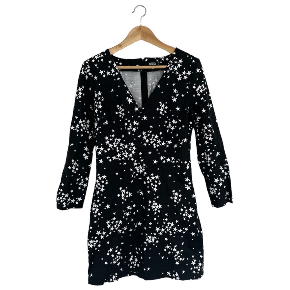 Black Star-Print V-Neck Long-Sleeve Dress